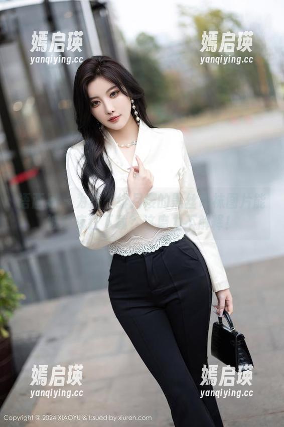 语画界 - 为什么绯月樱的黑丝吊袜图片能被我疯狂下载？这魔力不解释！