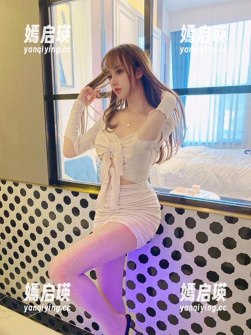 跟随过期米线线的脚步，探索豹纹全套原图的世界！