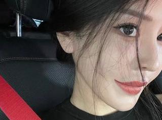 微密圈 – 看！金希儿私房原图，渔网和性感的结合，太会挑逗眼球了。