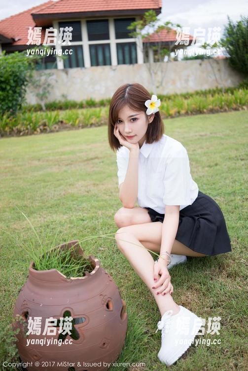 魅妍社 - SISY思的蕾丝写真集：灵动的姿态与光影交织，甜美但又带点儿小调皮。