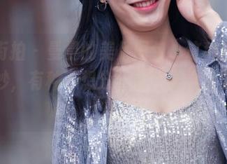 魔镜街拍 – 曼曼的美足图包，这种感觉真是微妙，有种不想分享的冲动，资源太迷人了