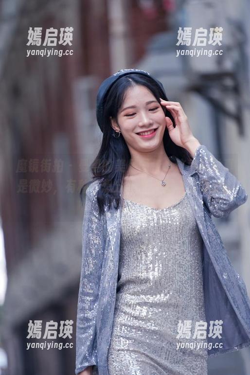 魔镜街拍 - 曼曼的美足图包，这种感觉真是微妙，有种不想分享的冲动，资源太迷人了